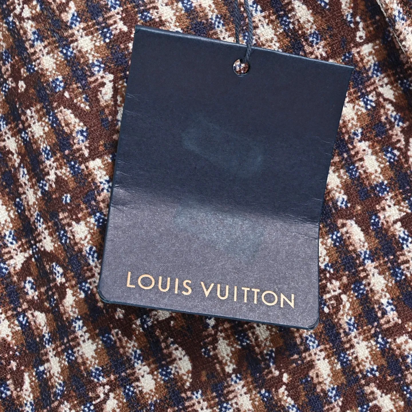 Louis Vuitton/ CHIC